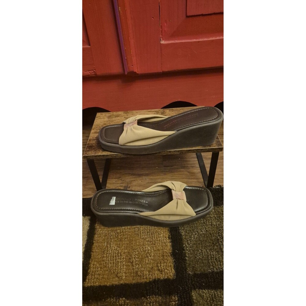 DONALD J PLINER 9.5 Mesh Top Open Toe Platform Wedge Sandal Beach of Spain $250